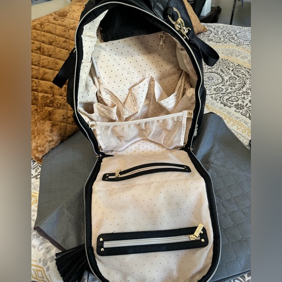 Itsy Ritzy Boss Diaper Bag